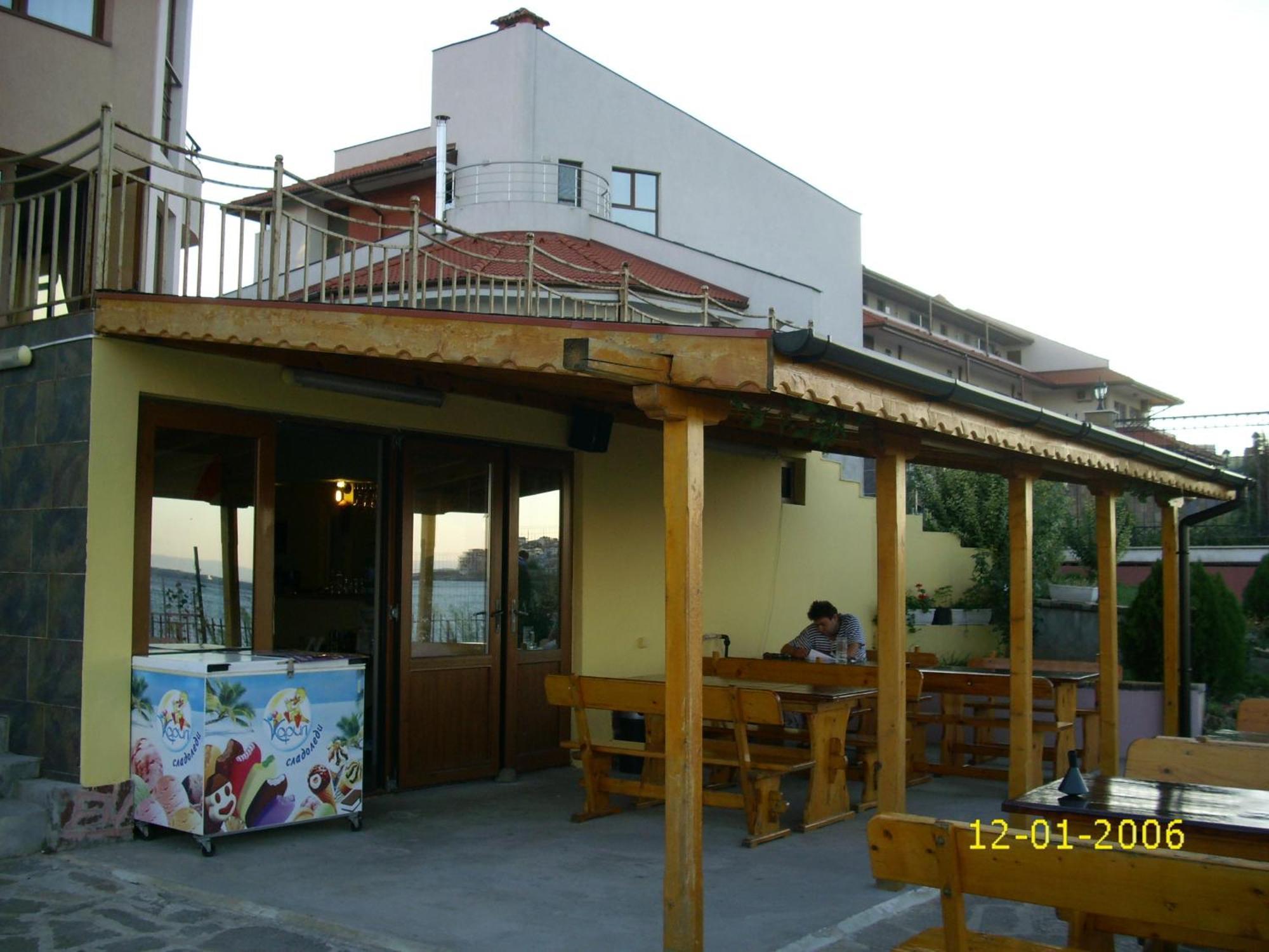 Barex Family Hotel Sosopol Exterior foto